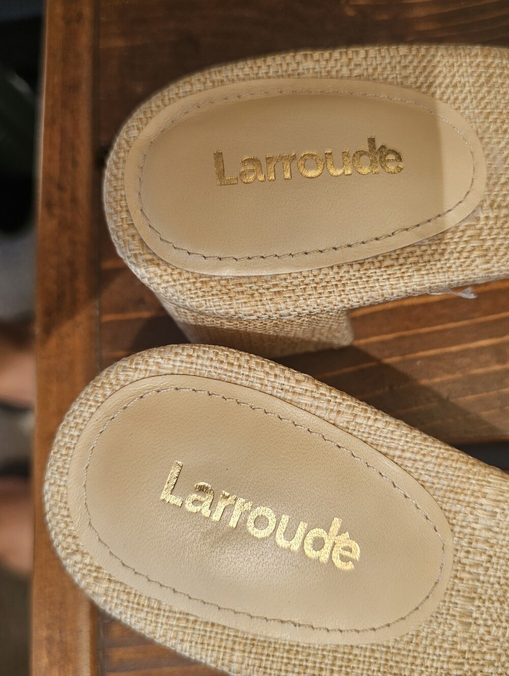 Larroudé Miso Ruffle Mule Sandals Natural Raffia Women's Size 8.5 - Picture 6 of 7